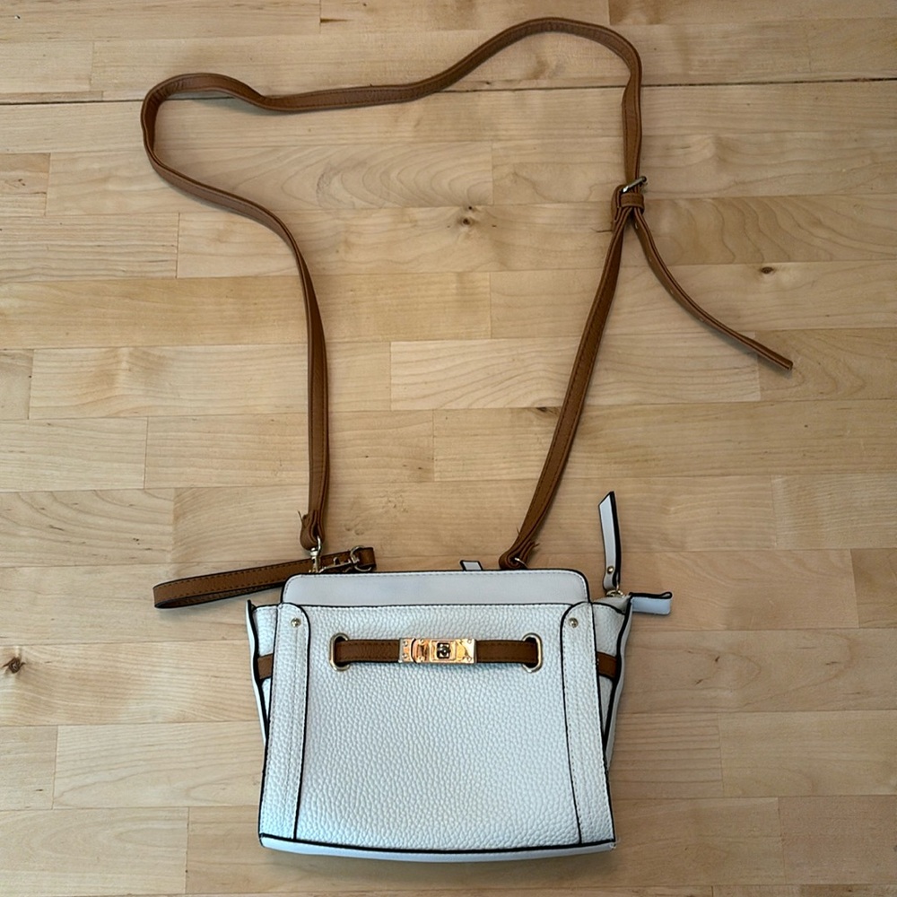 Clark’s crossbody purse/wristlet, adjustable removable straps, white and brown - Picture 1 of 4